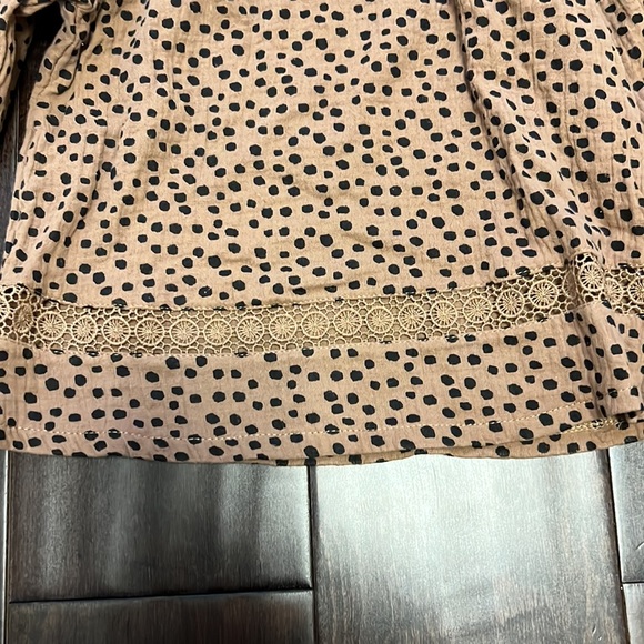 Jessica Simpson Animal Print Gauze Shirt with keyhole neck! - Picture 3 of 7